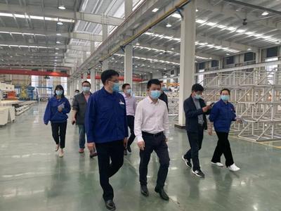 信息中心 現(xiàn)代信息咨詢(xún)服務(wù)的關(guān)鍵樞紐