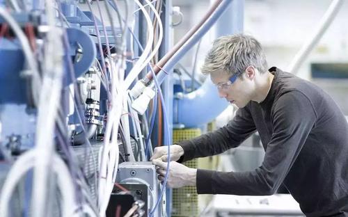 電子工程、信息工程、通信工程與通訊工程的核心區別